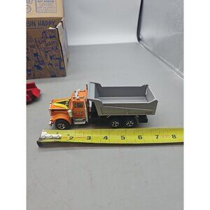 Majorette Kenworth Oarnge Dump‎ Truck 1:47 Scale Die-cast